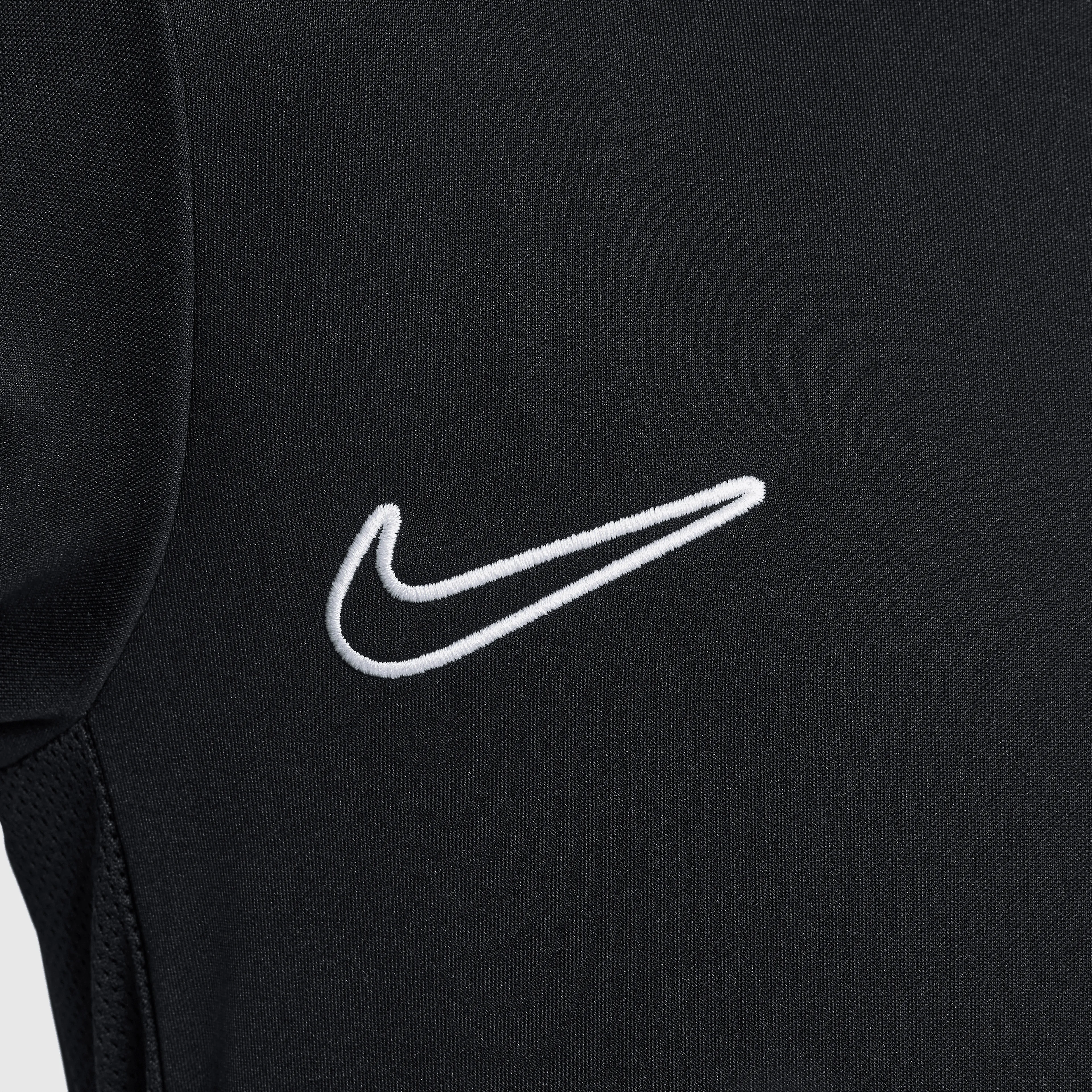 Nike Academy Big Kids' Dri-FIT Long-Sleeve 1/4-Zip Soccer Drill Top