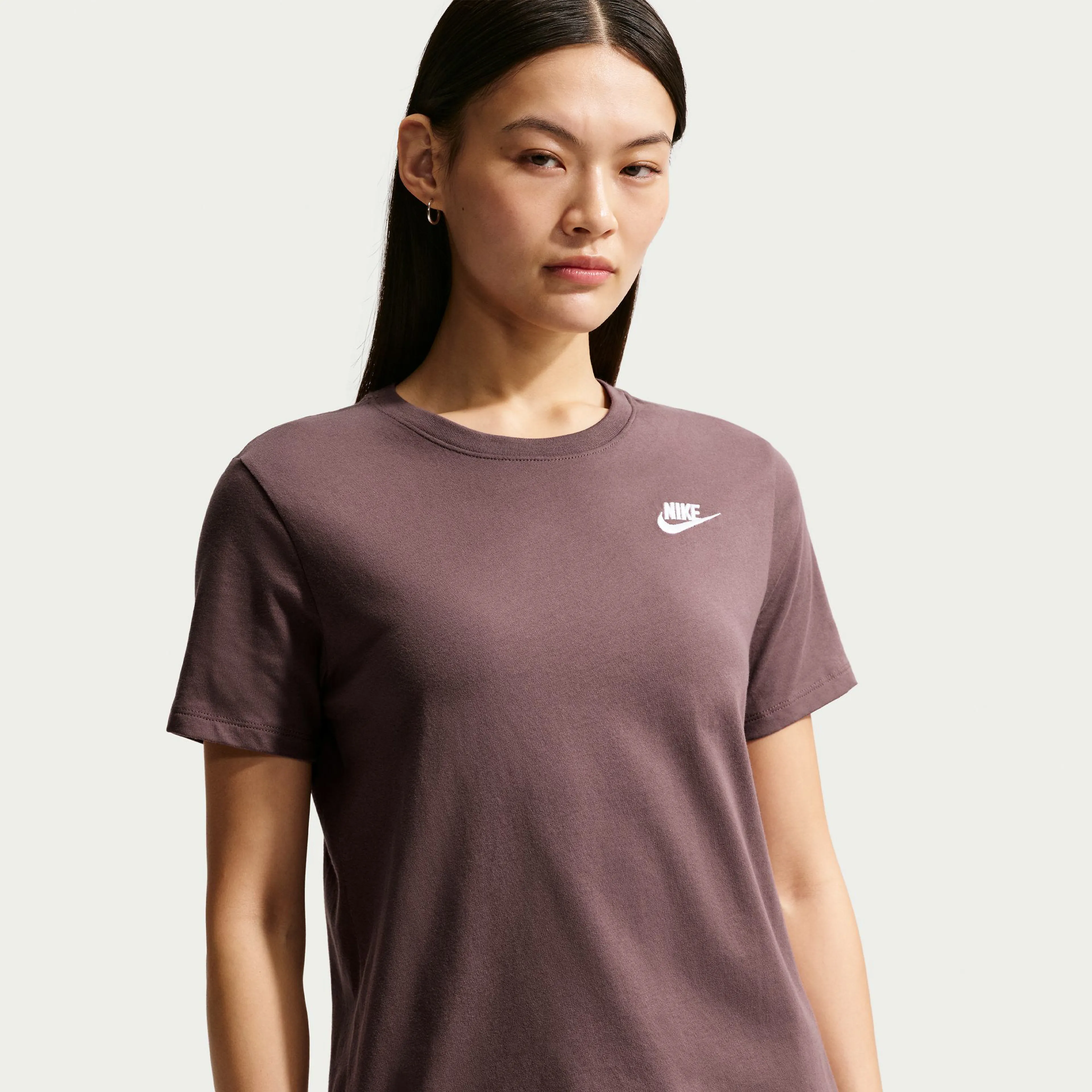 Sportswear Club Essentials Women's T-Shirt